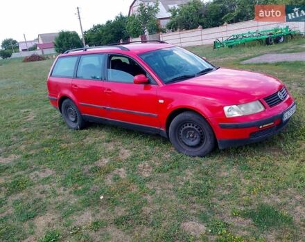 Червоний Фольксваген Пассат, об'ємом двигуна 1.8 л та пробігом 397 тис. км за 2900 $, фото 4 на Automoto.ua