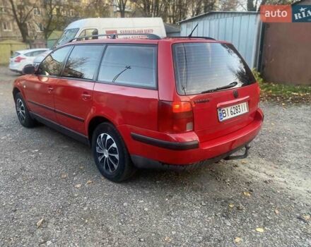 Красный Фольксваген Пассат, объемом двигателя 1.6 л и пробегом 300 тыс. км за 3300 $, фото 6 на Automoto.ua