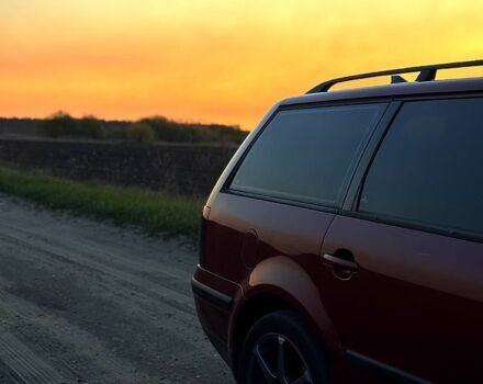 Красный Фольксваген Пассат, объемом двигателя 1.6 л и пробегом 399 тыс. км за 4000 $, фото 3 на Automoto.ua