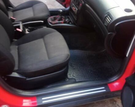 Красный Фольксваген Пассат, объемом двигателя 1.6 л и пробегом 260 тыс. км за 5000 $, фото 5 на Automoto.ua