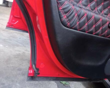 Красный Фольксваген Пассат, объемом двигателя 1.6 л и пробегом 260 тыс. км за 5000 $, фото 2 на Automoto.ua