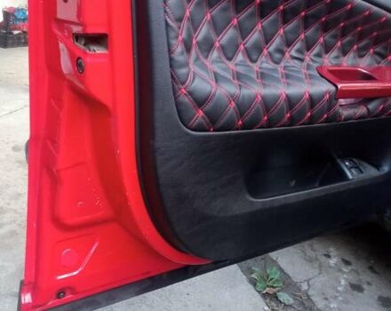 Красный Фольксваген Пассат, объемом двигателя 1.6 л и пробегом 260 тыс. км за 5000 $, фото 4 на Automoto.ua