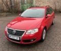 Красный Фольксваген Пассат, объемом двигателя 1.6 л и пробегом 242 тыс. км за 4500 $, фото 1 на Automoto.ua