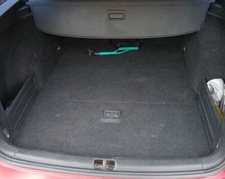 Красный Фольксваген Пассат, объемом двигателя 2 л и пробегом 314 тыс. км за 5300 $, фото 14 на Automoto.ua