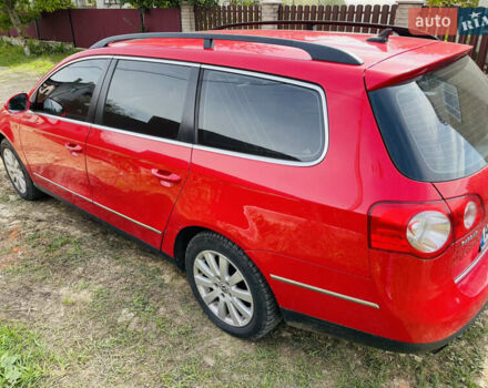 Красный Фольксваген Пассат, объемом двигателя 2 л и пробегом 255 тыс. км за 6100 $, фото 2 на Automoto.ua