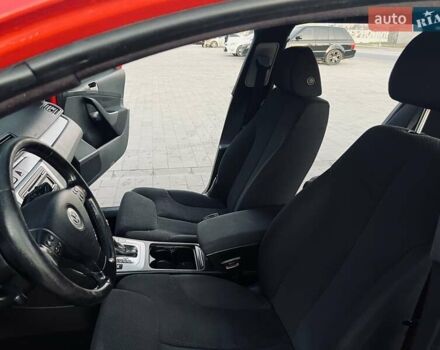 Красный Фольксваген Пассат, объемом двигателя 0 л и пробегом 235 тыс. км за 4999 $, фото 18 на Automoto.ua