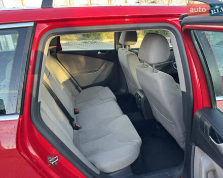 Красный Фольксваген Пассат, объемом двигателя 1.4 л и пробегом 200 тыс. км за 4750 $, фото 3 на Automoto.ua