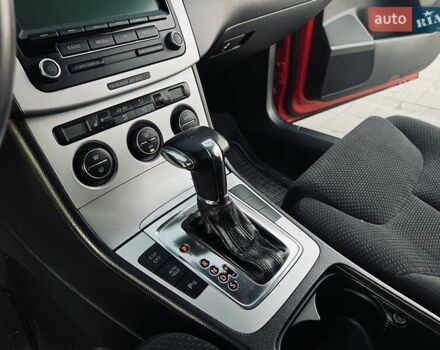 Красный Фольксваген Пассат, объемом двигателя 0 л и пробегом 235 тыс. км за 4999 $, фото 19 на Automoto.ua