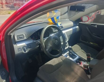 Красный Фольксваген Пассат, объемом двигателя 1.6 л и пробегом 311 тыс. км за 6200 $, фото 5 на Automoto.ua