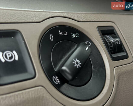 Червоний Фольксваген Пассат, об'ємом двигуна 1.4 л та пробігом 294 тис. км за 6550 $, фото 23 на Automoto.ua