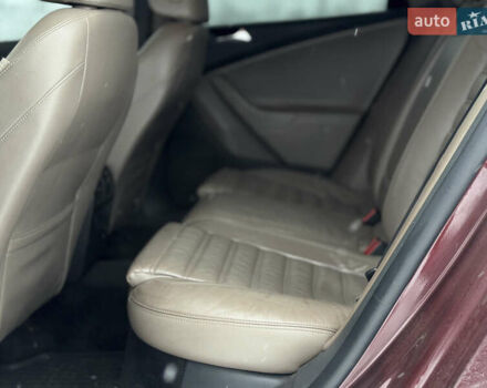 Червоний Фольксваген Пассат, об'ємом двигуна 1.4 л та пробігом 294 тис. км за 6550 $, фото 21 на Automoto.ua