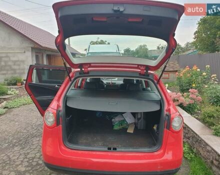 Червоний Фольксваген Пассат, об'ємом двигуна 1.4 л та пробігом 294 тис. км за 7400 $, фото 10 на Automoto.ua