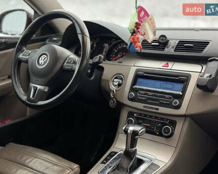 Червоний Фольксваген Пассат, об'ємом двигуна 1.4 л та пробігом 294 тис. км за 6550 $, фото 26 на Automoto.ua