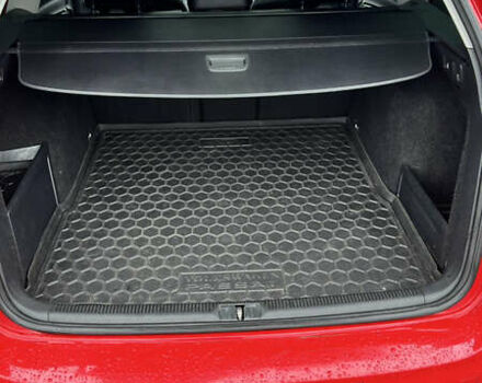 Красный Фольксваген Пассат, объемом двигателя 1.97 л и пробегом 209 тыс. км за 11900 $, фото 22 на Automoto.ua