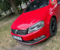 Красный Фольксваген Пассат, объемом двигателя 1.39 л и пробегом 280 тыс. км за 7500 $, фото 4 на Automoto.ua