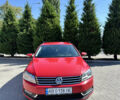 Красный Фольксваген Пассат, объемом двигателя 1.6 л и пробегом 265 тыс. км за 9200 $, фото 4 на Automoto.ua