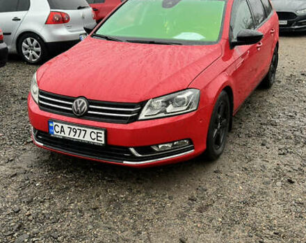 Красный Фольксваген Пассат, объемом двигателя 1.97 л и пробегом 209 тыс. км за 11900 $, фото 1 на Automoto.ua