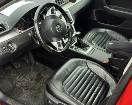 Красный Фольксваген Пассат, объемом двигателя 1.97 л и пробегом 209 тыс. км за 11900 $, фото 28 на Automoto.ua