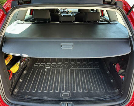 Красный Фольксваген Пассат, объемом двигателя 1.6 л и пробегом 265 тыс. км за 9200 $, фото 19 на Automoto.ua