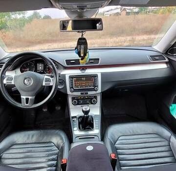 Червоний Фольксваген Пассат, об'ємом двигуна 1.97 л та пробігом 207 тис. км за 12000 $, фото 8 на Automoto.ua