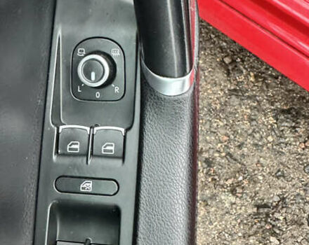 Красный Фольксваген Пассат, объемом двигателя 1.97 л и пробегом 209 тыс. км за 11900 $, фото 26 на Automoto.ua