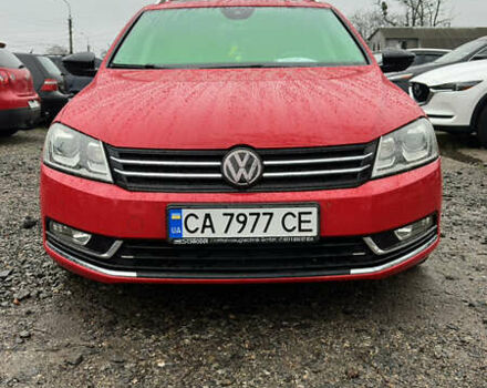 Красный Фольксваген Пассат, объемом двигателя 1.97 л и пробегом 209 тыс. км за 11900 $, фото 12 на Automoto.ua