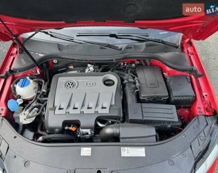 Красный Фольксваген Пассат, объемом двигателя 2 л и пробегом 205 тыс. км за 9450 $, фото 31 на Automoto.ua