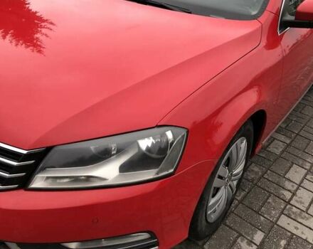 Красный Фольксваген Пассат, объемом двигателя 1.6 л и пробегом 211 тыс. км за 10500 $, фото 16 на Automoto.ua