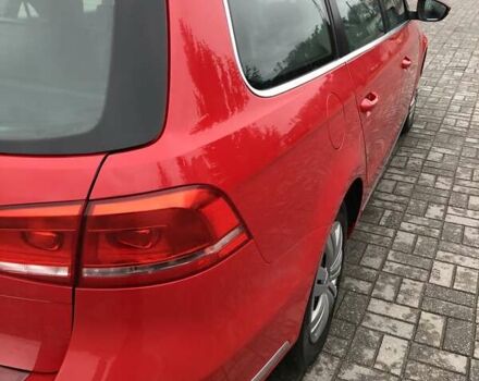 Красный Фольксваген Пассат, объемом двигателя 1.6 л и пробегом 211 тыс. км за 10500 $, фото 15 на Automoto.ua
