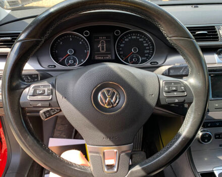 Красный Фольксваген Пассат, объемом двигателя 2 л и пробегом 327 тыс. км за 11550 $, фото 9 на Automoto.ua