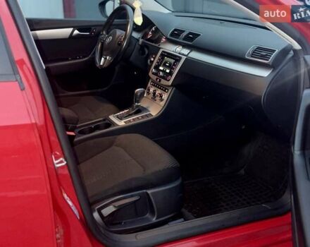 Красный Фольксваген Пассат, объемом двигателя 2 л и пробегом 275 тыс. км за 8555 $, фото 17 на Automoto.ua