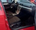 Красный Фольксваген Пассат, объемом двигателя 2 л и пробегом 275 тыс. км за 8555 $, фото 17 на Automoto.ua