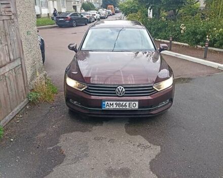 Красный Фольксваген Пассат, объемом двигателя 1.6 л и пробегом 183 тыс. км за 13200 $, фото 3 на Automoto.ua