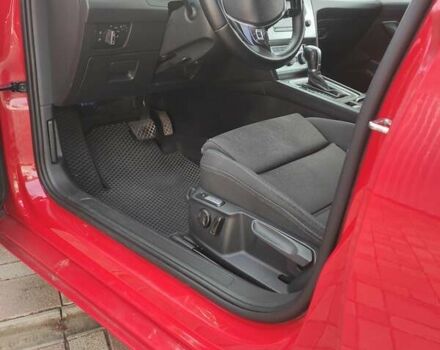 Червоний Фольксваген Пассат, об'ємом двигуна 2 л та пробігом 270 тис. км за 14200 $, фото 5 на Automoto.ua