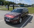 Красный Фольксваген Пассат, объемом двигателя 1.97 л и пробегом 178 тыс. км за 16500 $, фото 1 на Automoto.ua