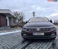 Красный Фольксваген Пассат, объемом двигателя 1.97 л и пробегом 260 тыс. км за 21000 $, фото 1 на Automoto.ua