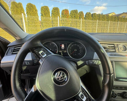 Красный Фольксваген Пассат, объемом двигателя 1.97 л и пробегом 301 тыс. км за 14800 $, фото 22 на Automoto.ua