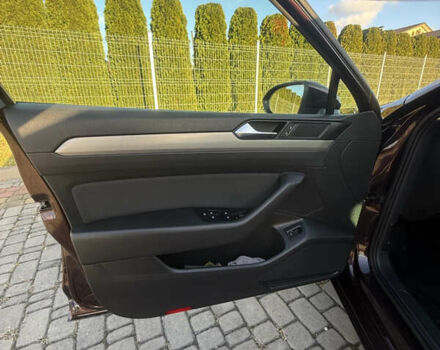 Красный Фольксваген Пассат, объемом двигателя 1.97 л и пробегом 301 тыс. км за 14800 $, фото 20 на Automoto.ua