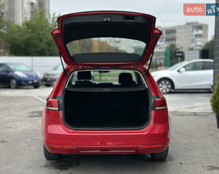 Красный Фольксваген Пассат, объемом двигателя 1.6 л и пробегом 276 тыс. км за 14300 $, фото 17 на Automoto.ua