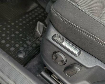 Красный Фольксваген Пассат, объемом двигателя 1.97 л и пробегом 190 тыс. км за 16999 $, фото 26 на Automoto.ua