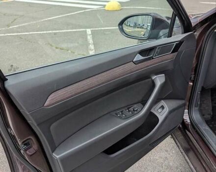 Красный Фольксваген Пассат, объемом двигателя 1.97 л и пробегом 190 тыс. км за 16999 $, фото 28 на Automoto.ua