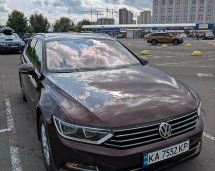 Красный Фольксваген Пассат, объемом двигателя 1.97 л и пробегом 190 тыс. км за 16999 $, фото 5 на Automoto.ua