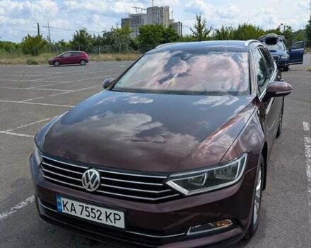 Красный Фольксваген Пассат, объемом двигателя 1.97 л и пробегом 190 тыс. км за 16999 $, фото 6 на Automoto.ua