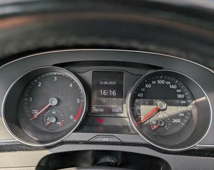 Красный Фольксваген Пассат, объемом двигателя 1.97 л и пробегом 190 тыс. км за 16999 $, фото 24 на Automoto.ua