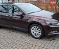 Красный Фольксваген Пассат, объемом двигателя 1.6 л и пробегом 210 тыс. км за 14000 $, фото 6 на Automoto.ua