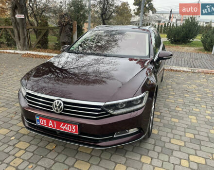 Красный Фольксваген Пассат, объемом двигателя 2 л и пробегом 218 тыс. км за 20450 $, фото 12 на Automoto.ua