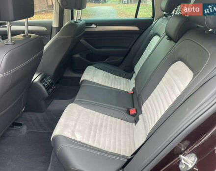 Красный Фольксваген Пассат, объемом двигателя 2 л и пробегом 218 тыс. км за 20450 $, фото 42 на Automoto.ua