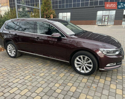 Красный Фольксваген Пассат, объемом двигателя 2 л и пробегом 218 тыс. км за 20450 $, фото 1 на Automoto.ua