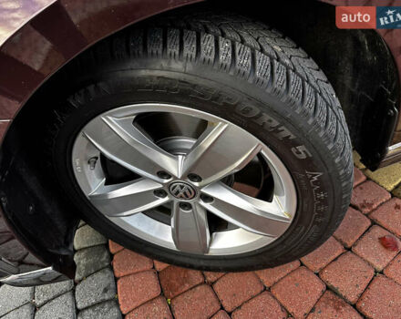 Червоний Фольксваген Пассат, об'ємом двигуна 2 л та пробігом 254 тис. км за 18900 $, фото 70 на Automoto.ua