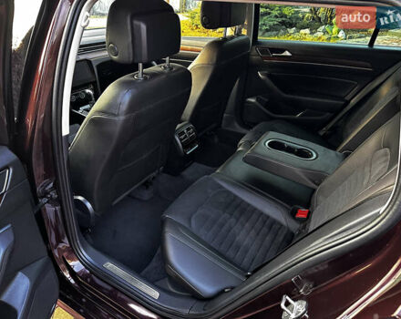 Червоний Фольксваген Пассат, об'ємом двигуна 2 л та пробігом 254 тис. км за 18900 $, фото 24 на Automoto.ua